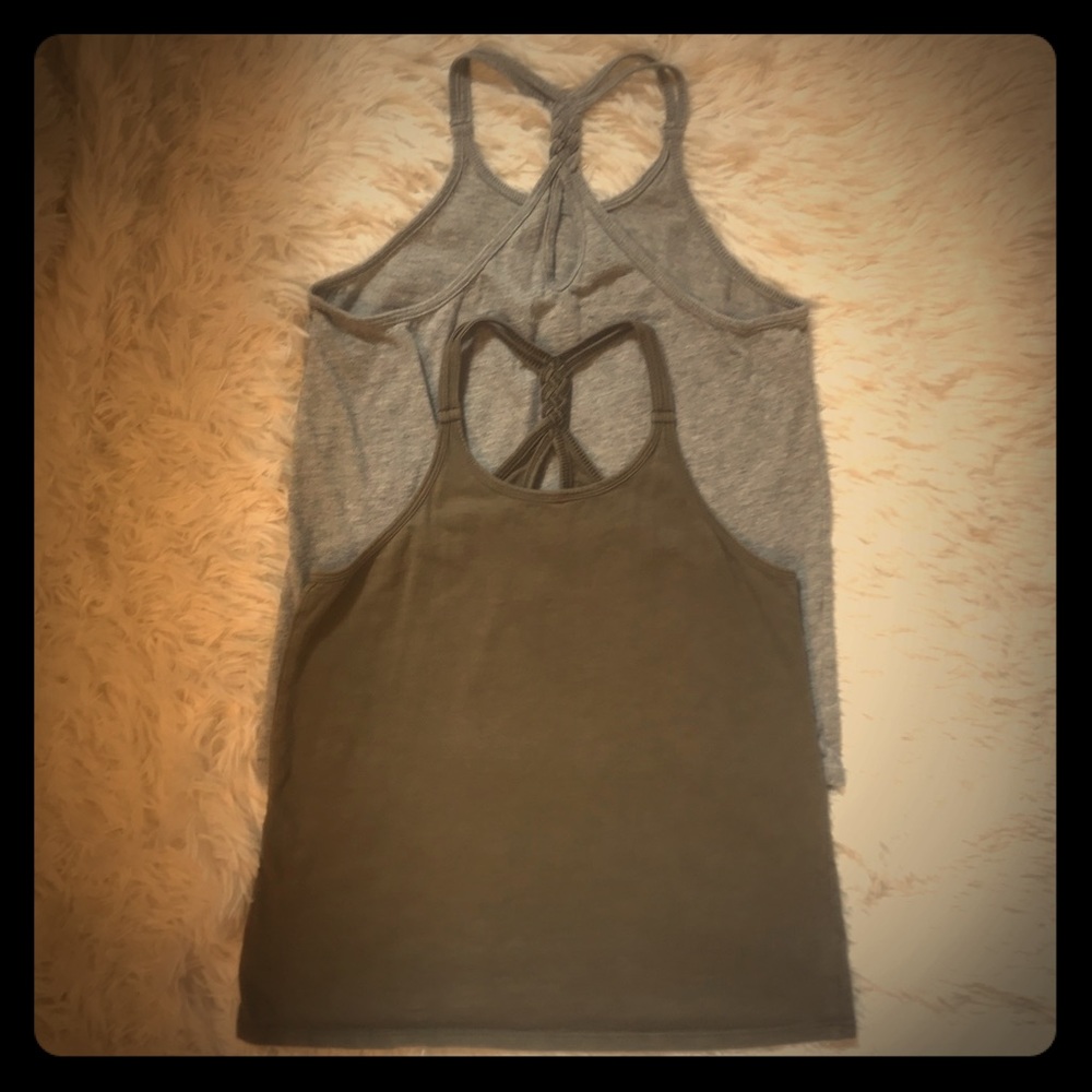 Bundle of Girls Gap Tanks